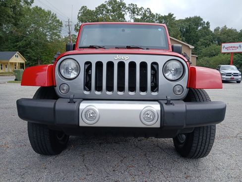 Used 2014 Jeep Wrangler Unlimited Sport image 4