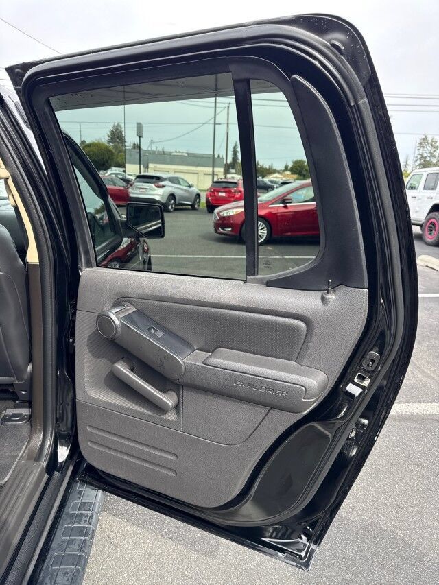 Used 2010 Ford Explorer Sport Trac Limited AWD/4WD image 13