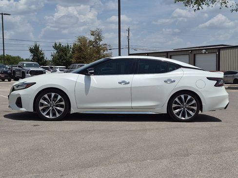 Used 2020 Nissan Maxima Platinum w/ Illumination Package FWD image 2