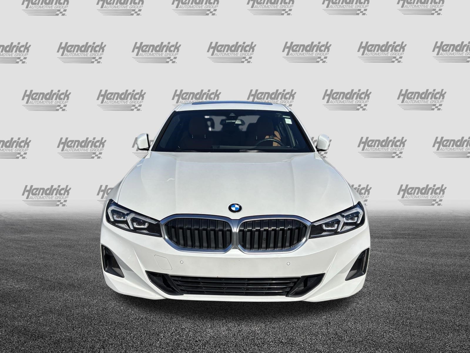 Certified 2023 BMW 330i Sedan RWD image 3