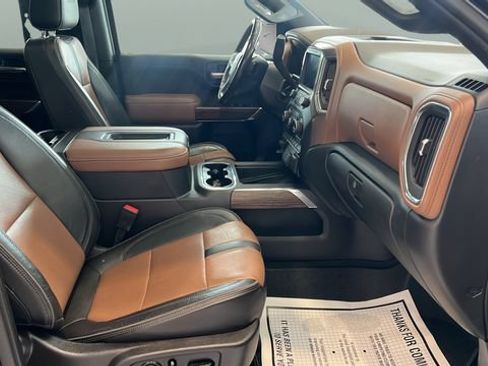 Used 2020 Chevrolet Silverado 1500 High Country w/ Technology Package AWD/4WD image 26