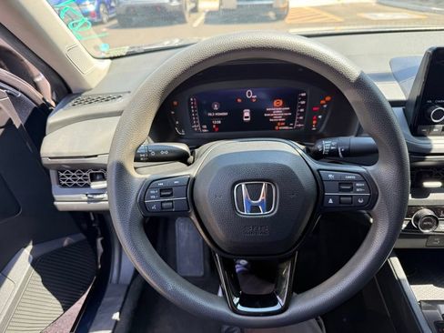 Used 2023 Honda Accord EX image 12