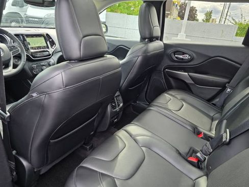 Used 2019 Jeep Cherokee Limited AWD/4WD image 26