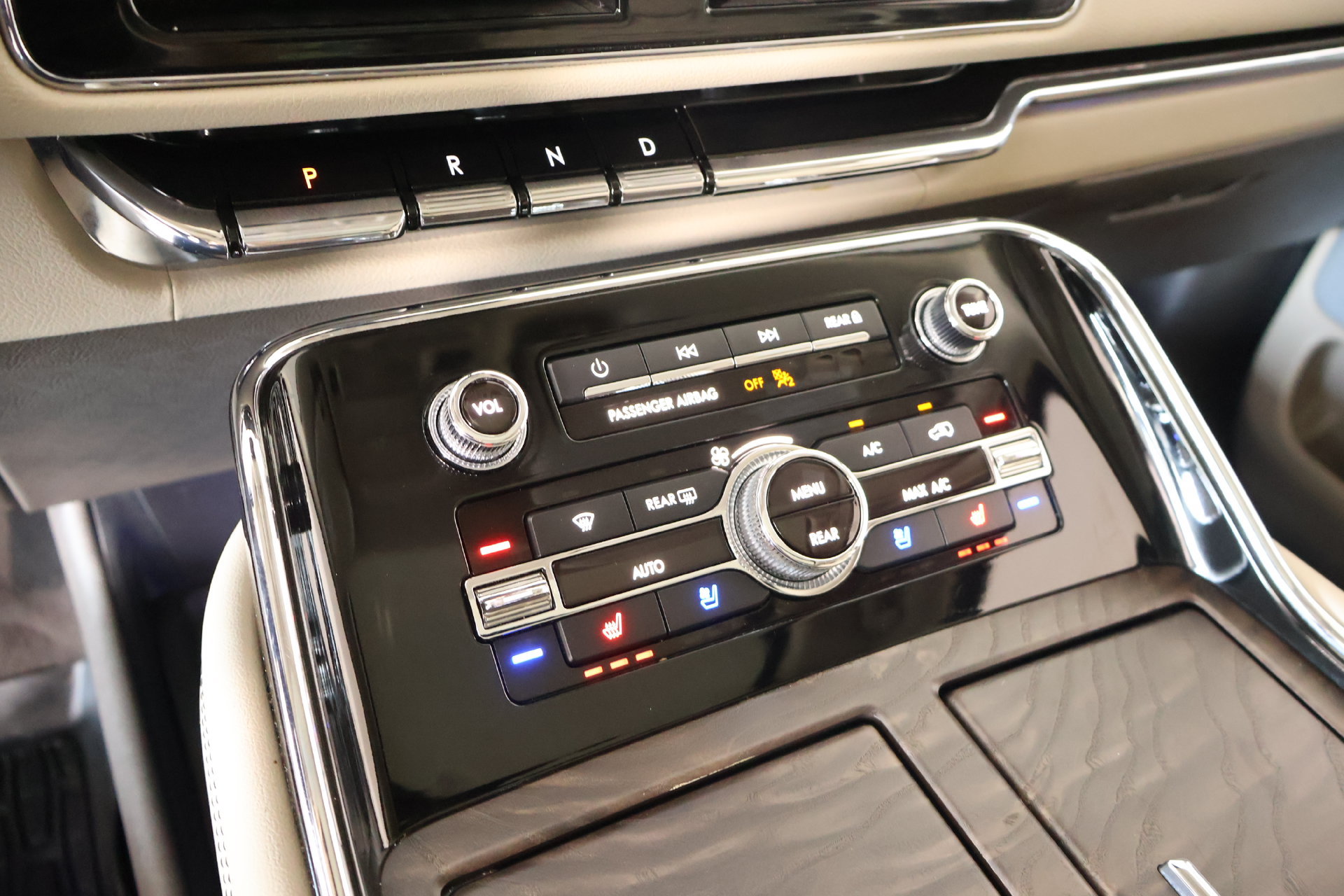Used 2023 Lincoln Navigator Reserve AWD/4WD image 8