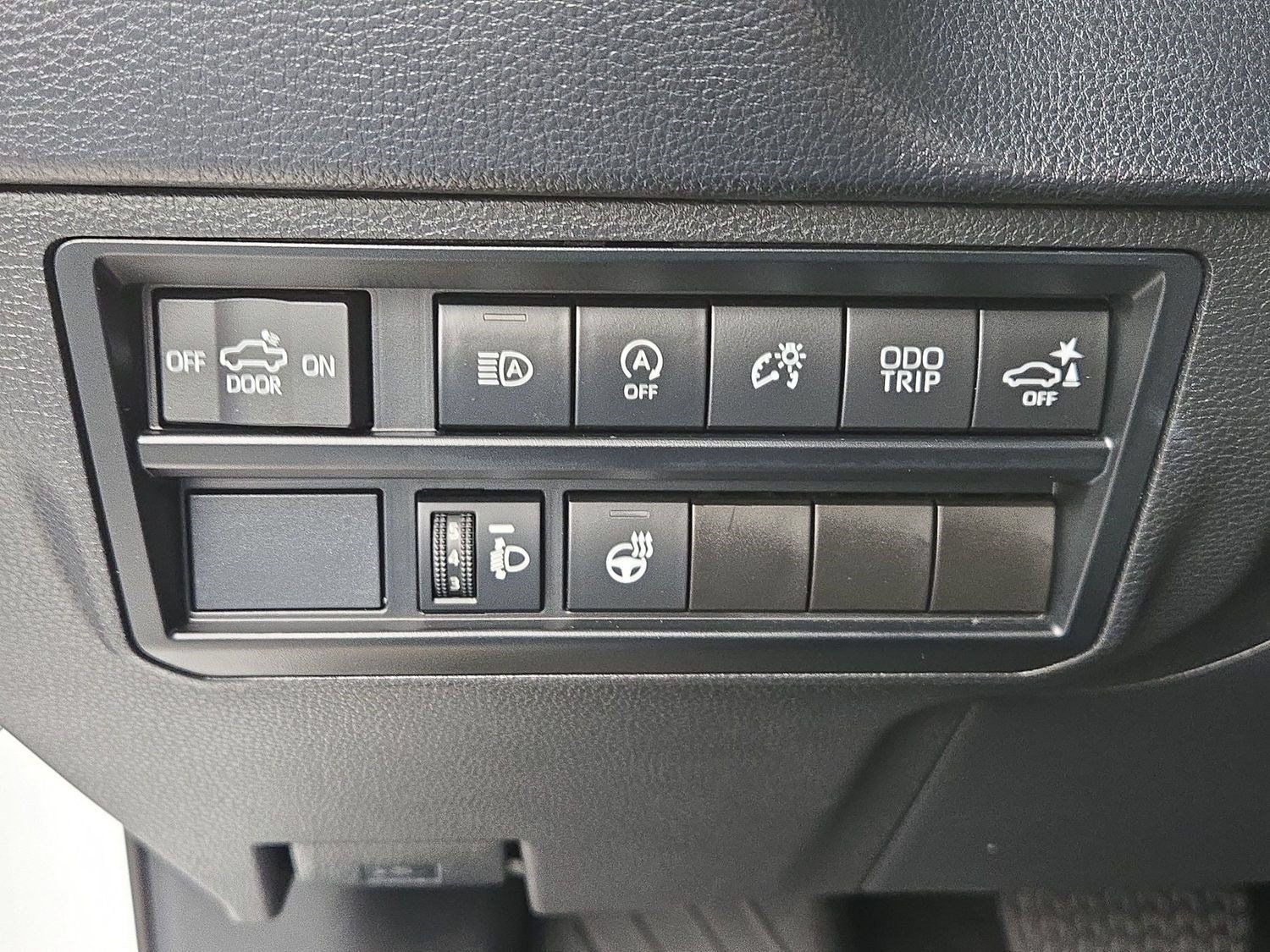 Used 2024 Toyota Tundra SR5 w/ SR5 Premium Package AWD/4WD image 28