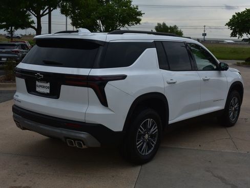 New 2026 Chevrolet Traverse LT w/ Driver Confidence Package FWD image 5