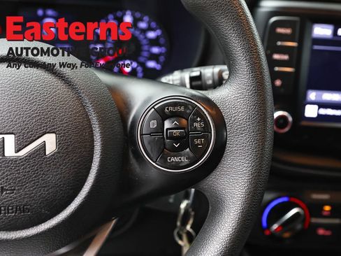 Used 2022 Kia Soul LX w/ Technology Package FWD image 16
