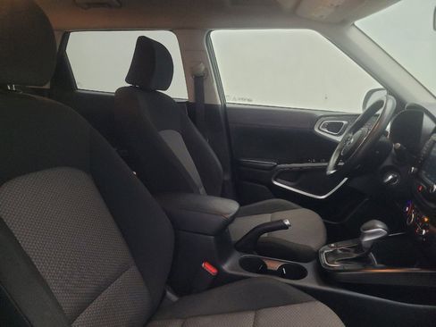 Used 2021 Kia Soul LX FWD image 21