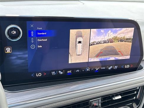 New 2026 Chevrolet Suburban Premier image 30