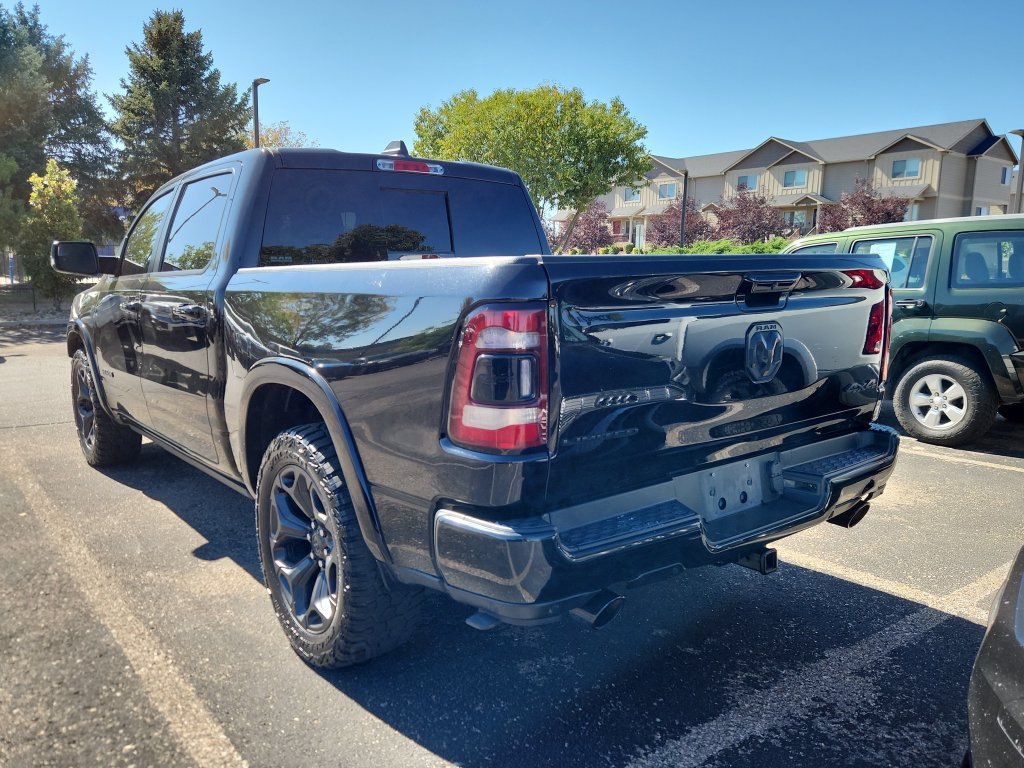 Used 2020 RAM 1500 Limited w/ Black Appearance Package AWD/4WD image 4