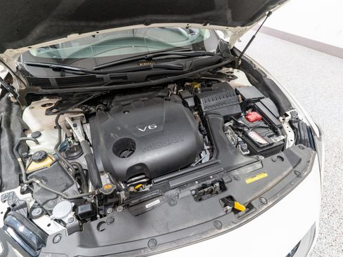 Used 2023 Nissan Maxima SL FWD image 31