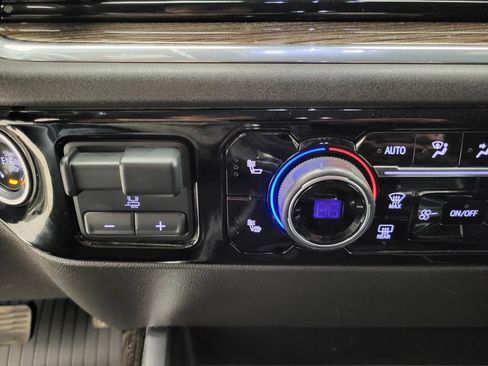 Used 2024 Chevrolet Silverado 1500 LT Trail Boss w/ Protection Package image 7