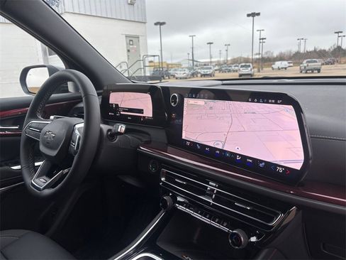 New 2026 Chevrolet Traverse Z71 w/ Driver Confidence Package image 17