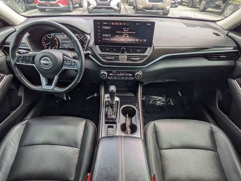 Used 2023 Nissan Altima 2.0 SR FWD image 14