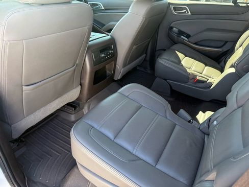 Used 2019 GMC Yukon Denali w/ Denali Ultimate Package AWD/4WD image 27