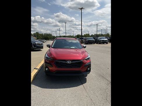 Used 2025 Subaru Crosstrek 2.5i Limited AWD/4WD image 2
