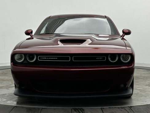 Used 2019 Dodge Challenger GT image 2