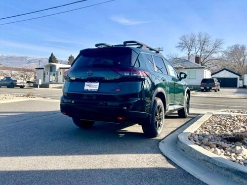 New 2026 Nissan Rogue SV AWD/4WD image 4