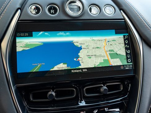 Used 2023 Aston Martin DBX 707 image 23