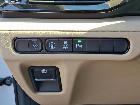 Used 2023 Acura MDX SH-AWD w/ Technology Package image 25