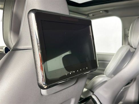 Used 2018 Lincoln Navigator Reserve w/ Technology Package image 23