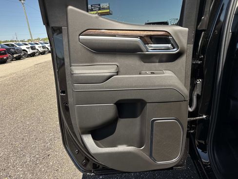New 2026 GMC Sierra 1500 Elevation image 14