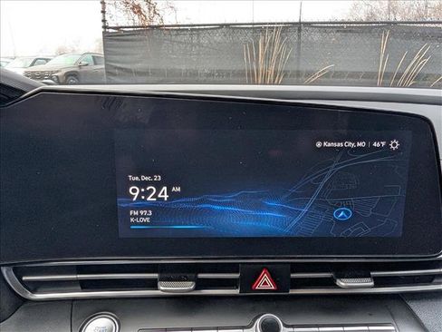 Certified 2023 Hyundai Elantra SEL w/ Convenience Package image 30