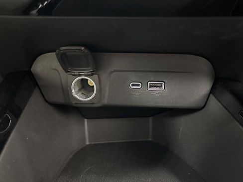 Used 2024 Chevrolet Trax LT image 18