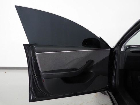 Used 2025 Tesla Model 3 RWD image 57
