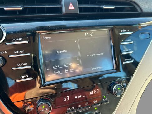 Used 2018 Toyota Camry XLE FWD image 48
