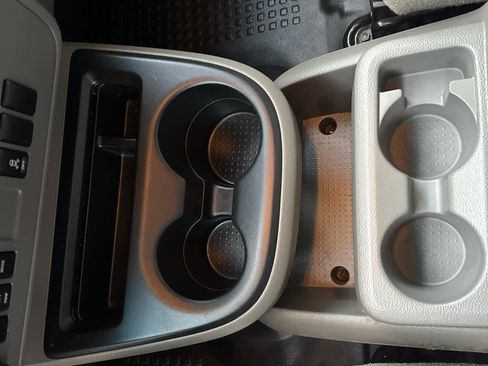 Used 2016 Nissan NV 2500 SV image 13