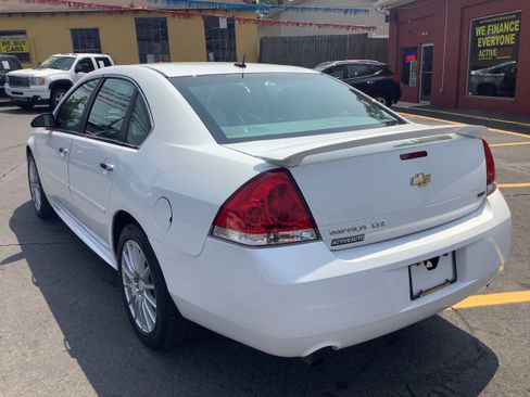 Used 2015 Chevrolet Impala LTZ FWD image 5