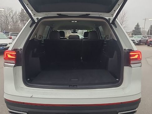 Used 2025 Volkswagen Atlas SE AWD/4WD image 20