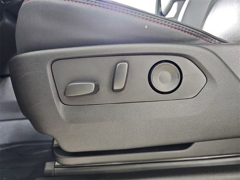 Certified 2024 Chevrolet Suburban RST w/ Luxury Package image 40