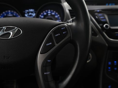 Used 2015 Hyundai Elantra Sport FWD image 25