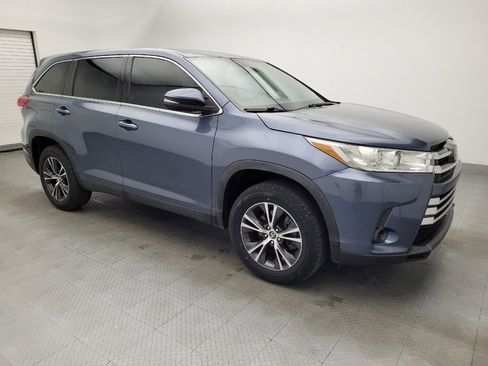 Used 2019 Toyota Highlander LE FWD image 11