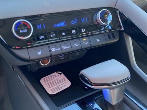New 2026 Hyundai Elantra SEL Sport FWD image 16