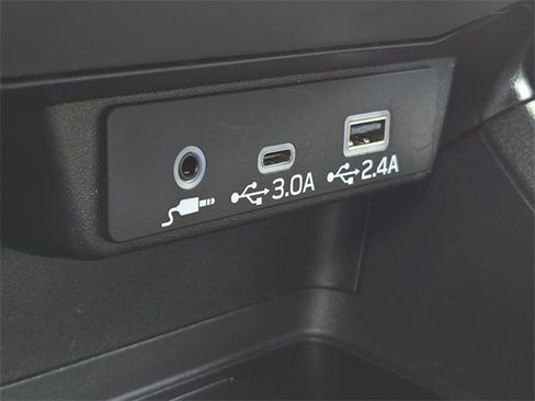Used 2024 Subaru Crosstrek 2.5i Limited image 25