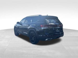 New 2026 Volkswagen Atlas SE FWD video 3