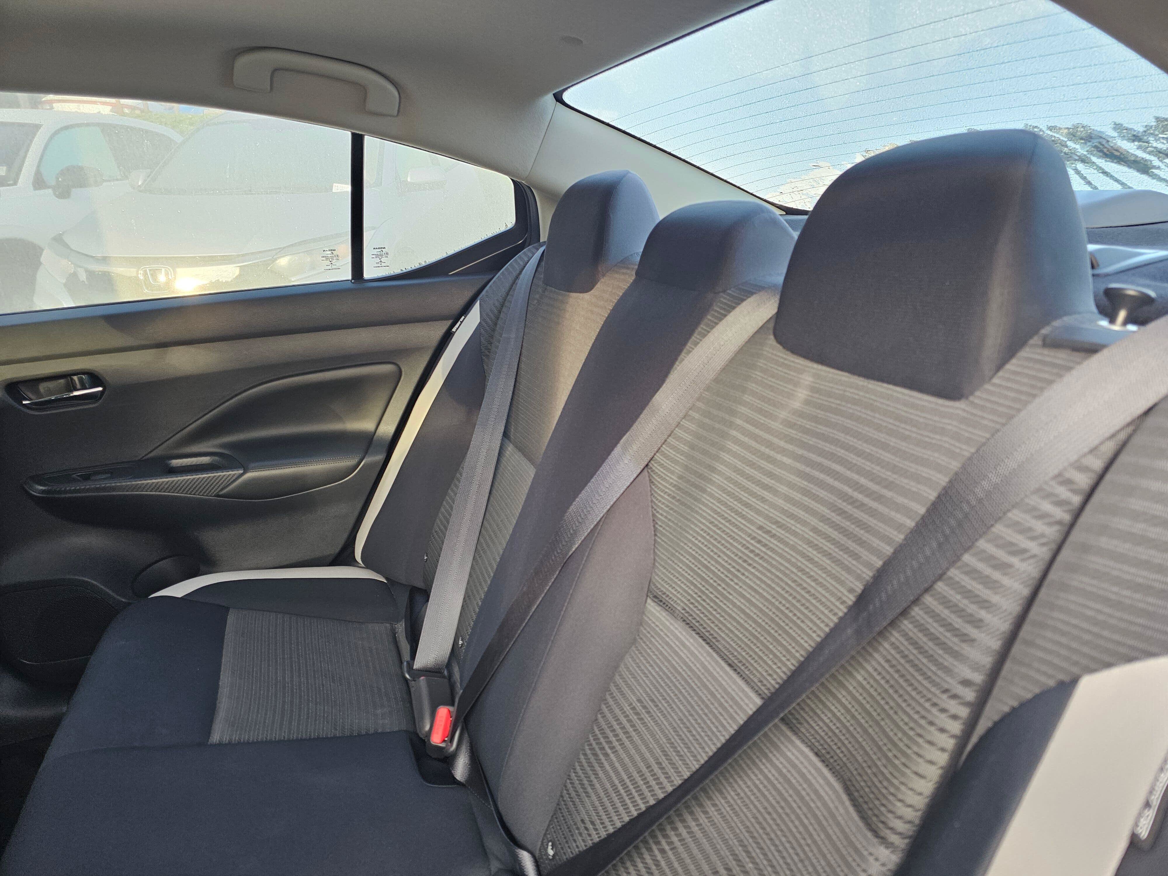 Used 2020 Nissan Versa SV FWD image 20