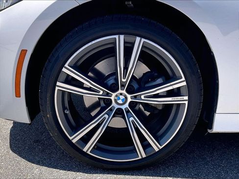 Used 2023 BMW 330i xDrive Sedan w/ Premium Package AWD/4WD image 7