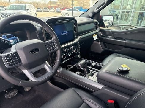 Used 2025 Ford F150 Lariat w/ Equipment Group 501A Mid image 31