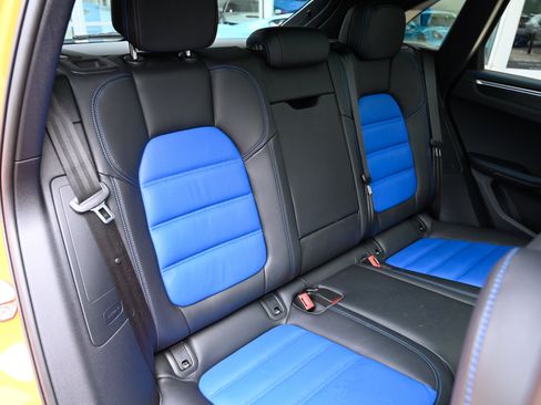 Used 2023 Porsche Macan GTS AWD/4WD image 47