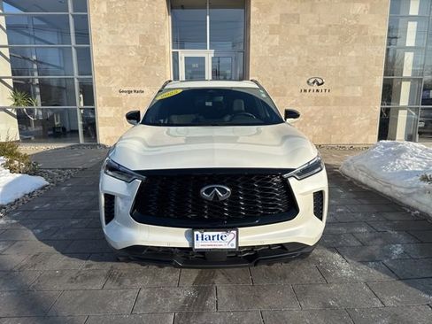 Certified 2025 INFINITI QX60 Luxe w/ Black Edition image 2