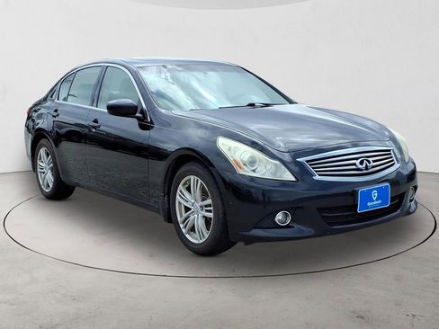 Used 2011 INFINITI G25 x w/ Moonroof Pkg image 4