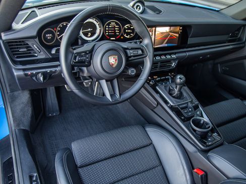 Certified 2024 Porsche 911 Carrera T RWD image 4