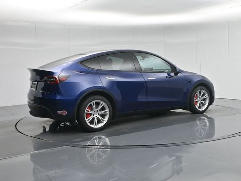 Used 2024 Tesla Model Y Long Range image 26