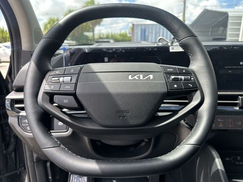 Certified 2026 Kia Sportage SX FWD image 11