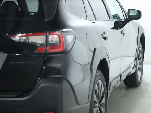 Used 2024 Subaru Outback Onyx Edition image 45