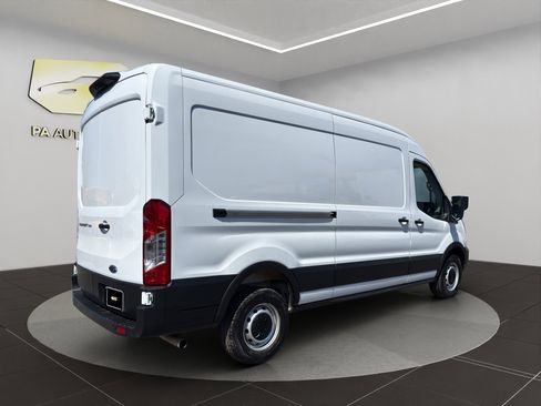 Used 2025 Ford Transit 250 148 Medium Roof image 7